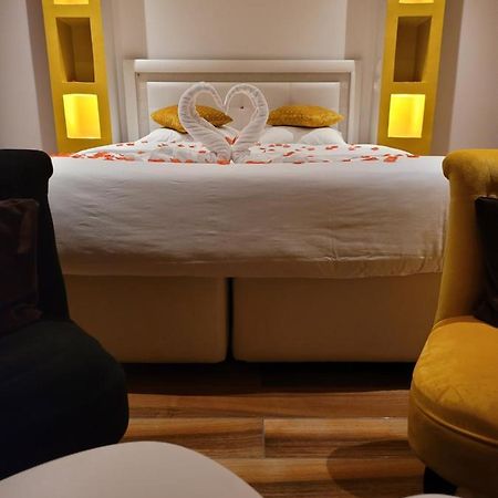 Spa Celyna Appartement Avec Jacuzzi Privatif Lyon Eksteriør bilde