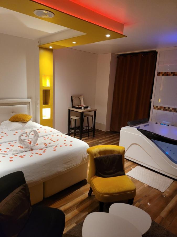 Spa Celyna Appartement Avec Jacuzzi Privatif Lyon Eksteriør bilde